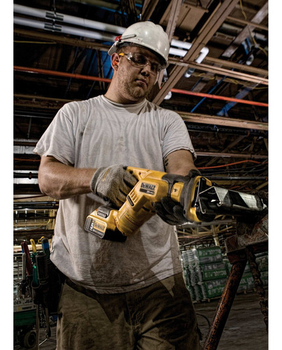 Sierra sable eléctrica inalámbrica DeWalt DCS387B 20V