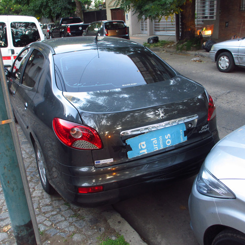 Peugeot 207 1.4 Sedan Allure Hdi 70cv