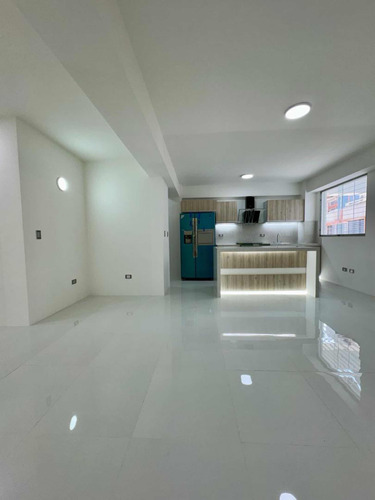 Apartamento En Venta San Juan Bautista Iv