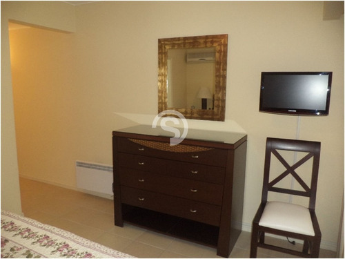 Apartamento Frente Al Mar- Ref: 3025