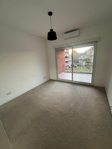 Venta Departamento 2 Ambientes En Tortugas I