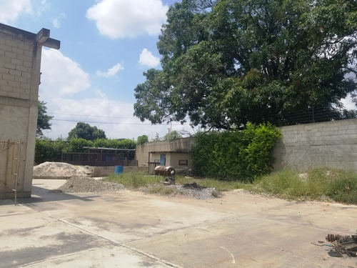 Se Vende O Alquila Galpón En Naguanagua. Ubicado Cerca Del Arco De Barbula. Minerva K