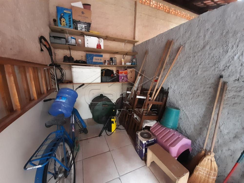 Imagem 7 de 10 de Casas - Ref: V892