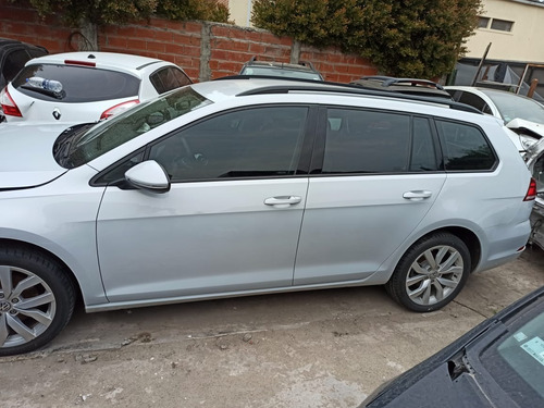 Volkswagen Golf 2018 Unidad Dada De Baja