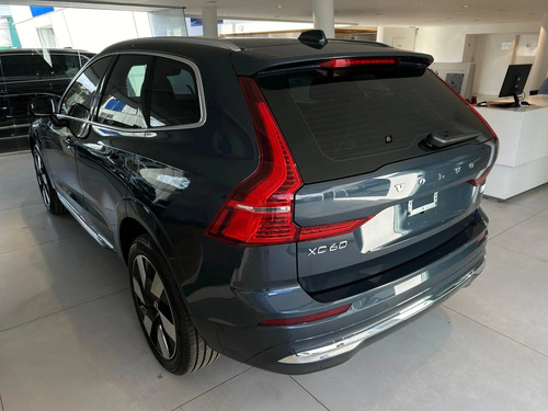 Volvo XC60 2.0 T8 Ultimate Recharge (Plug-In) 5P Hibrido