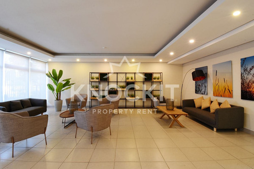 Departamento En Arriendo De 2 Dorm. En Independencia