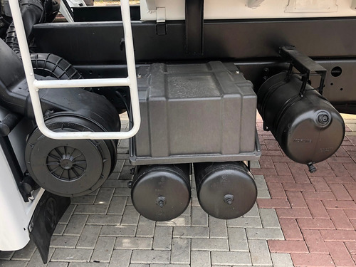 Volkswagen 17280 4×2 2015 Com Caçamba 7m³=17220,17180