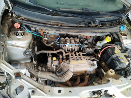 Imagem 6 de 11 de Sucata Fiat Palio Attractive 1.4 8v Evo Manual Ano 2014