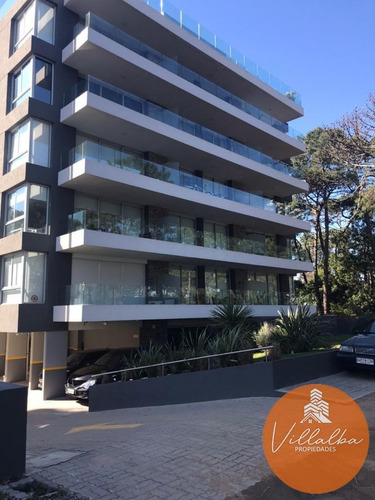 Imagen 15 de 21 de Roosevelt Avenue - Oportunidad 2 Dorm