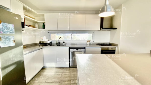 Casa 6 Dormitorios En Barrio Privado Laguna De Los Cisnes