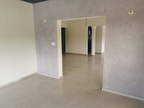 Imagen 3 de 14 de Casa En Renta En Colinas Del Seminario Segundo Nivel