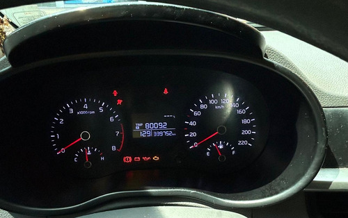 Taxi Kia Ion 2019/coopebombas