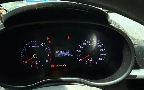 Taxi Kia Ion 2019/coopebombas