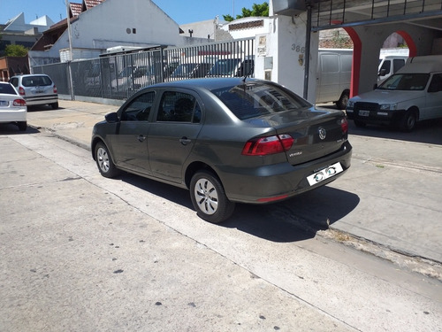 Volkswagen Voyage 1.6 Comfortline 101cv 2013