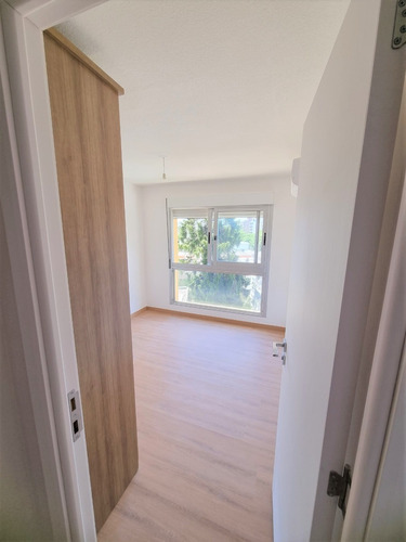 Imagen 4 de 17 de Apartamento Moderno Luminoso 1 Dormitorio Balcon Al Frente Bajo De Gastos Comunes