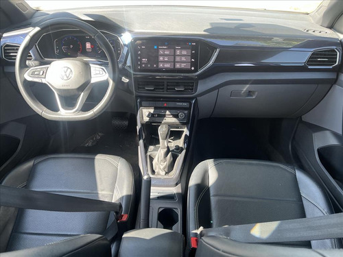 Volkswagen T-Cross 1.0 200 TSI TOTAL FLEX COMFORTLINE AUTOMÁTICO