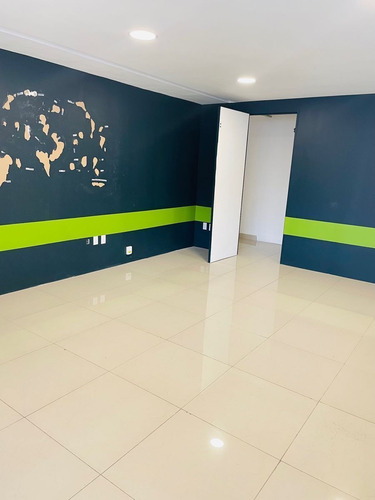 Imagen 7 de 9 de Local Comercial En Renta, Satélite, Naucalpan De Juárez