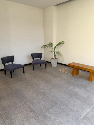 Imagen 2 de 10 de Venta Departamento 2 Amb Castelar Norte