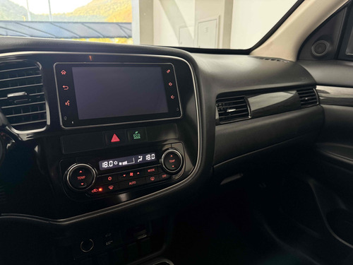 Mitsubishi Outlander 3.0 GT 4X4 V6 24V GASOLINA 4P AUTOMÁTICO