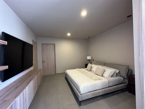 Se Vende Residencia En Altozano, Luxury.,3 Recamaras, 4.5 Baños, Jardín, Cto Ser