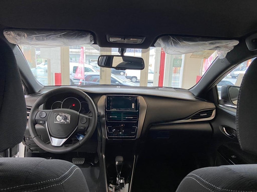 Imagen 7 de 15 de Toyota Yaris 5p Xls Cvt My 2023 Reserva De Cupo Mr