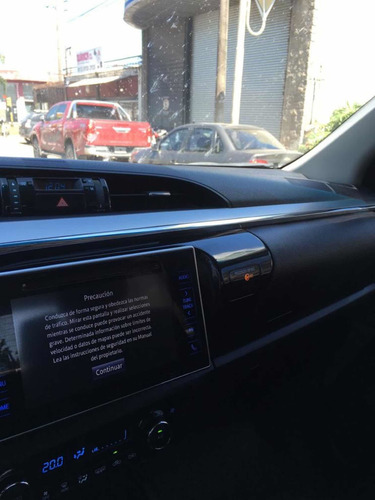 Toyota Hilux 2.8 Cd Srx 177cv 4x4 At 2017