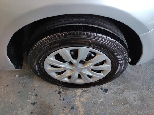 Imagem 4 de 8 de Volkswagen Fox 1.0 Mi City 8v Flex 2p Manual