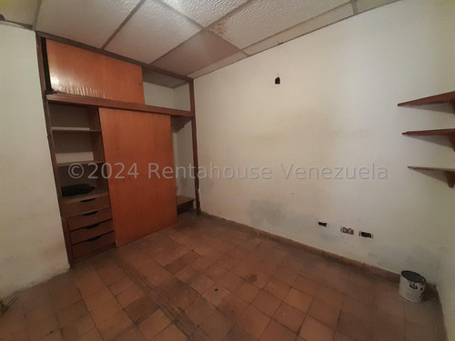 *jl/oportunidad De Inversión, Casa Con Local Comercial En Venta Barquisimeto, Centro Lara, Venezuela/josé López/ Cod. 25-6862 / 442.38 M²