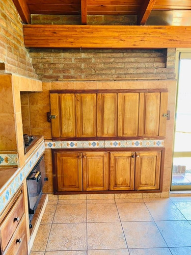 Imagen 7 de 29 de Casa Con Pileta Para 8/10 Personas, Excelente Ubicación Y Vista