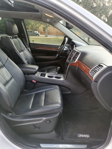 Imagen 13 de 14 de Jeep Grand Cherokee 2011 3.6 Limited Navegación V6 4x2 Mt