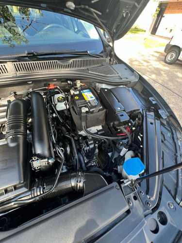 Volkswagen Vento 1.4 Highline 150cv At