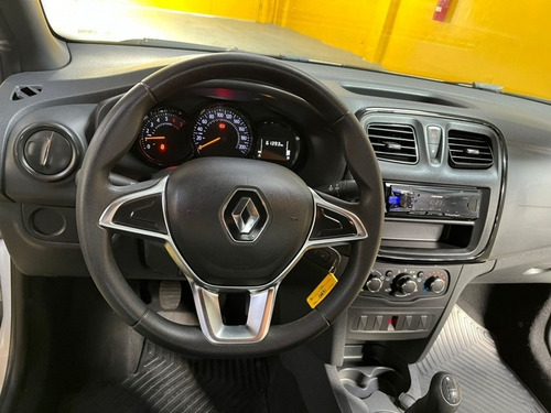 Imagem 4 de 15 de Renault Logan Life 1.0 3 Cilindros