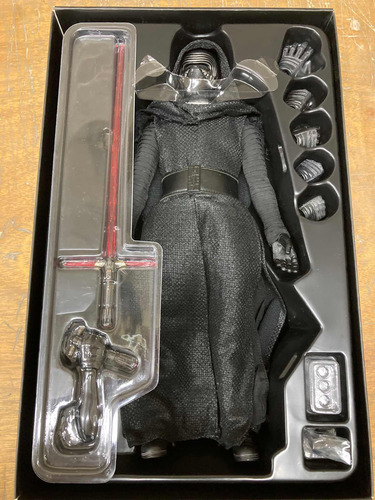 Kylo Ren 1/6 Star Wars Force Awakens Hot Toys Original