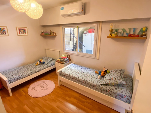 Venta Casa En Lote Propio Con Parque Y Piscina Villa Luzuriaga - Acepta Permuta!