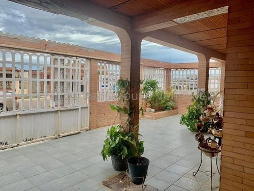 Imagen 3 de 9 de Casa En Venta Ubicada En Punto Fijo