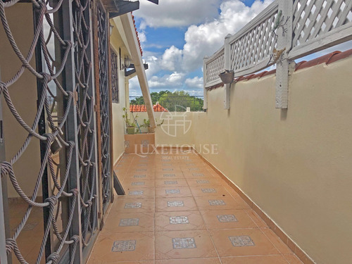 Imagen 8 de 10 de Penthouse De 250 Metros Con Jacuzzi En La Moraleja (eaa-003)