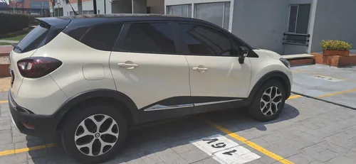 Renault Captur 2.0 Intens Automática