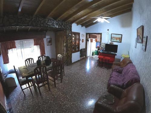Imagen 3 de 24 de Casa - Ciudad Evita