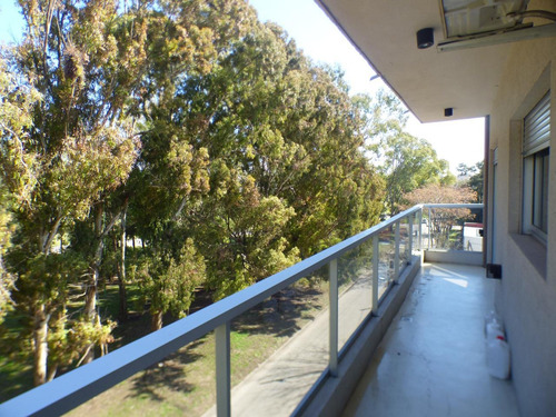Imagen 5 de 13 de Departamento En Venta En La Plata Calle 120 E/ 68 Y 69 Dacal Bienes Raices