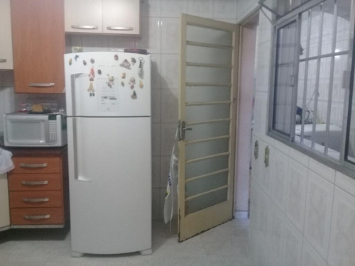Imagem 6 de 29 de Sobrado De 03 Dormitórios, Suíte, 02 Vagas De Garagem Cobertas, Próximo A Estr. Do Campo Limpo, Ótima Localização. Confira! - So0172