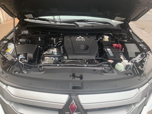 Imagem 15 de 15 de Mitsubishi L200 Triton Sport Hpe 2.4 Cinza 2022