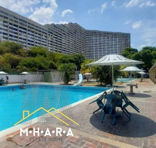 Apartamento En Venta En Club Parquemar La Guaira