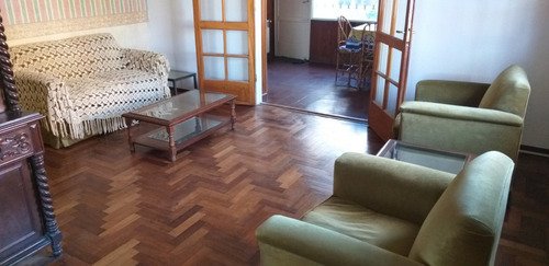 Imagen 9 de 30 de Chalet 4 Ambientes Con Depcia. De Serv.