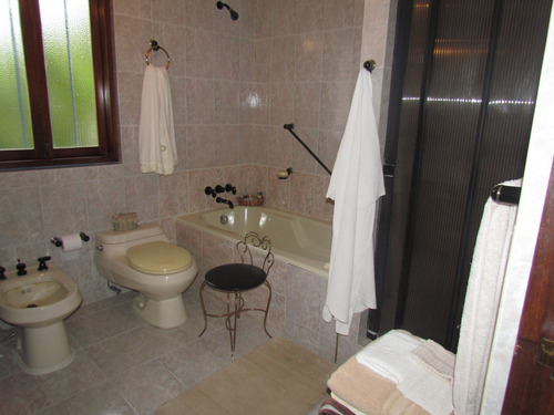 Imagen 23 de 30 de Se Vende Casa 800m2 4h/6b/4p Lomas Del Mirador 9214