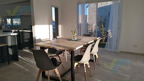 Venta Y Alquiler De Casa En Santa Emilia