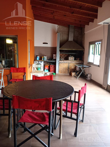 Casa 7 Ambientes Con Local Comercial Aprox 600m2 En 3 Plantas En Venta - Ezpeleta