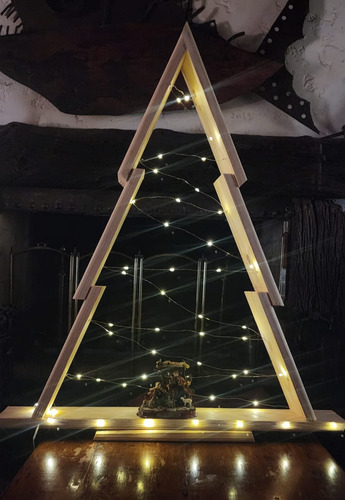 Árbol Navidad En Madera De Pino