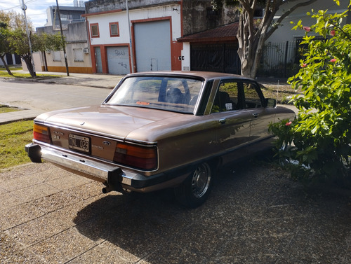 Ford Falcon 3.0 Lujo