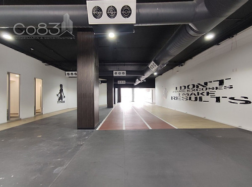 Renta - Local - Corner 15 - 592 M2 - Piso 2