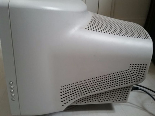 Imagem 3 de 6 de Monitor Samsung Syncmaster Modelo 794v